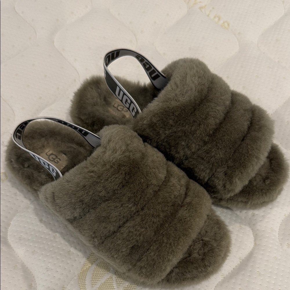 UGG Women's Fuzzy Olive Slippers
